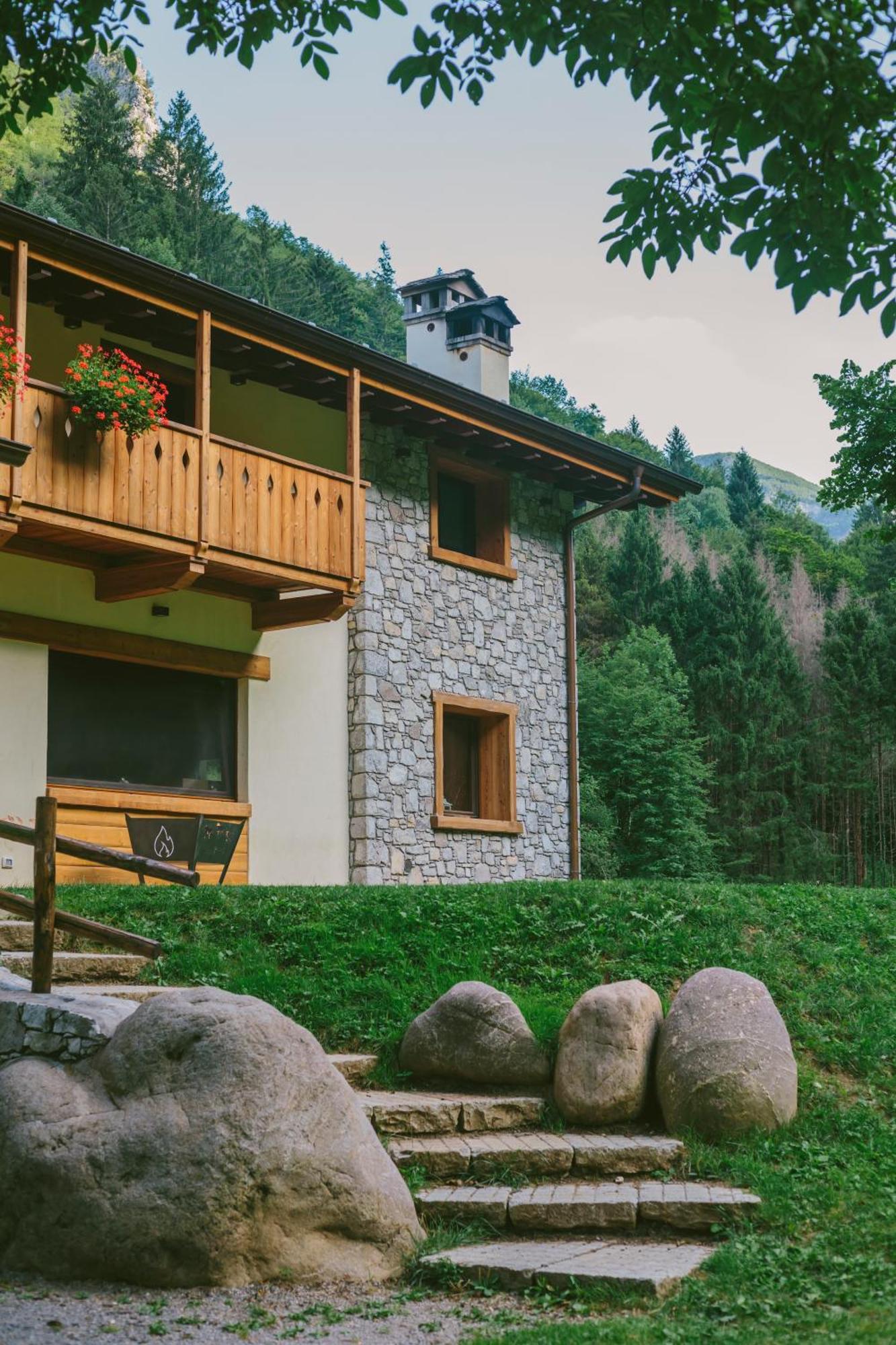 Lenna Agriturismo Ferdyヴィラ エクステリア 写真